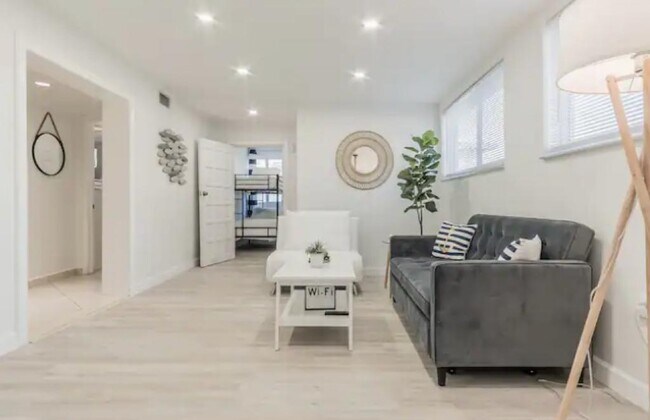 Photo - 2162 NW 18th Terrace House