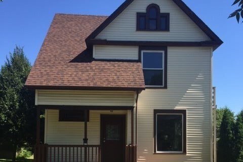 Main entry - 617 County Road 5