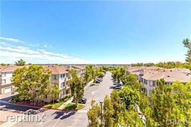 Building Photo - 3 br, 2 bath Condo - 1118 Elfstrom Dr