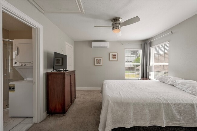 Foto del edificio - 3310 Crawford St