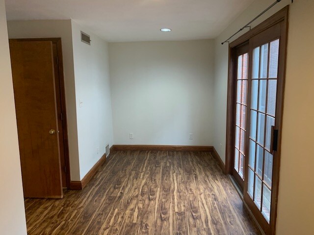 Foto del edificio - 1 Webster Pl