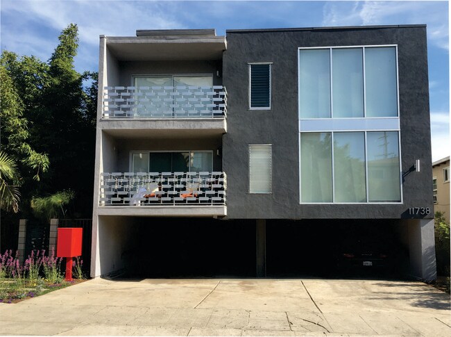 Fachada del edificio - 11738 Dorothy St