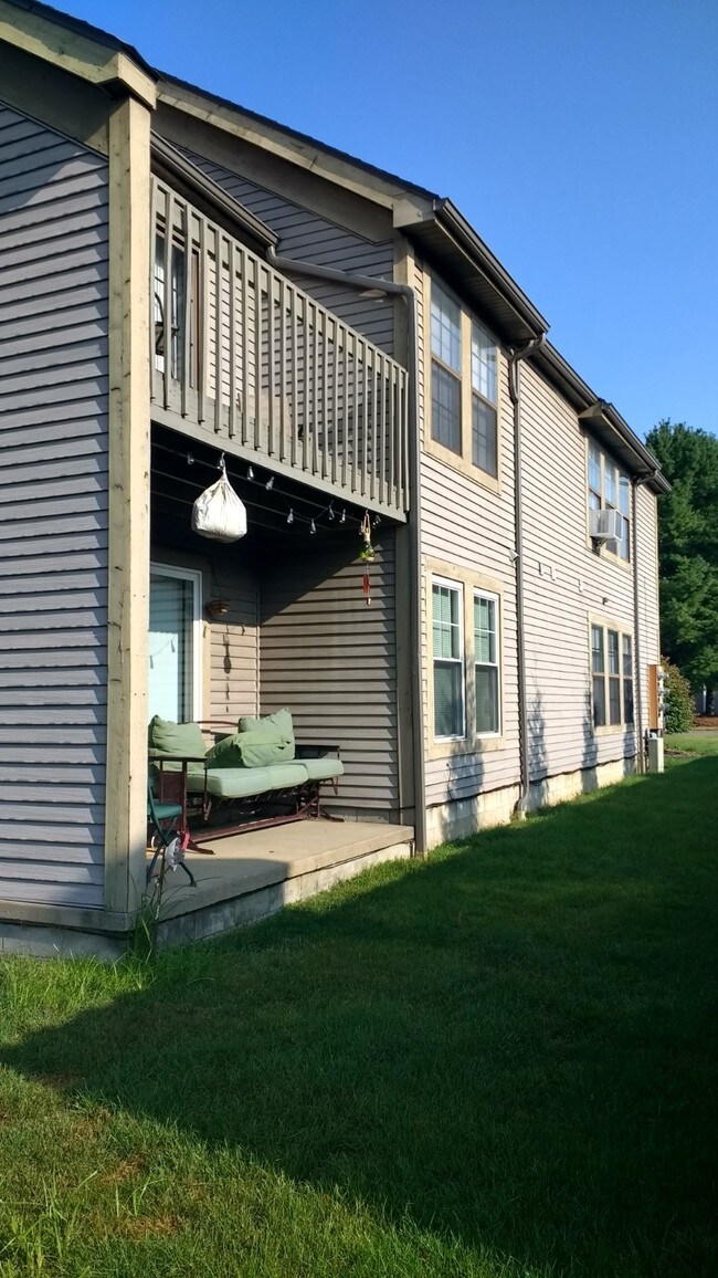 Boardman (Huntington Drive) 6 or 12 units Apartments Youngstown, OH