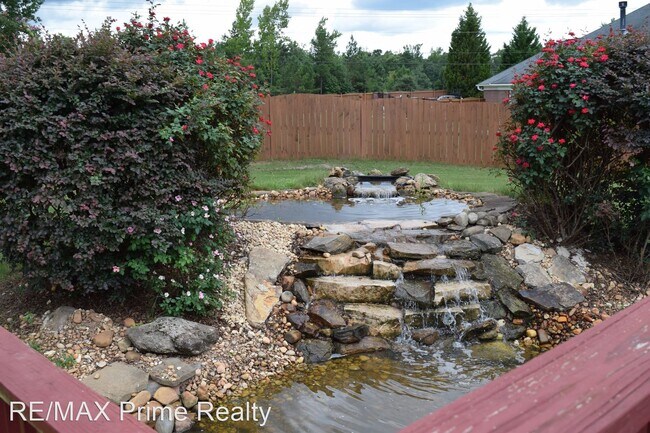 Building Photo - 4 br, 2 bath House - 56 Ellerslie Way