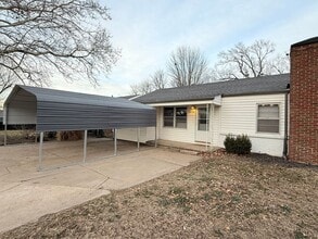 Building Photo - 1040 N Baltimore Ave