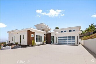 Building Photo - 1270 W Chase Dr