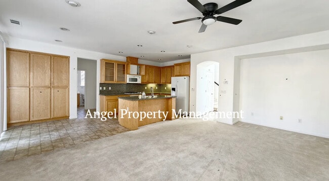 Building Photo - 1475 Garold Ln