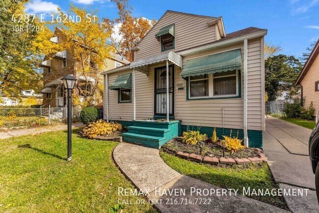 Building Photo - 4287 E 162, Cleveland- Spacious 3 bedrooms...