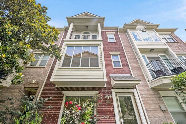 Foto del edificio - 2913 Crawford St