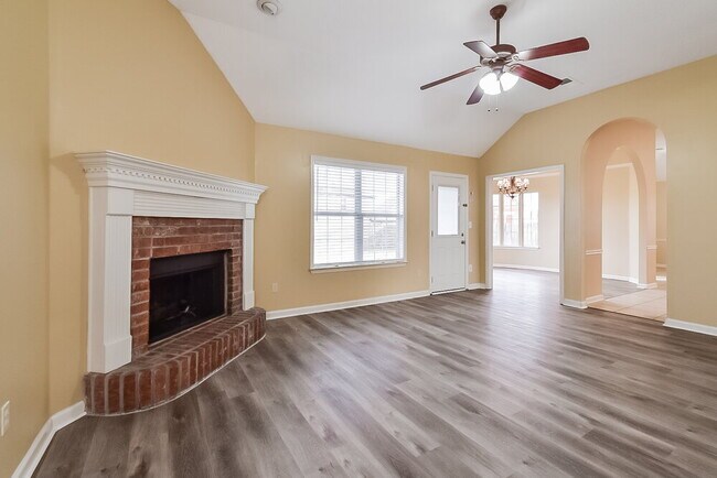 Foto del edificio - 6376 Raner Creek Dr