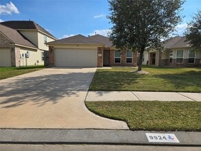 Building Photo - 9924 Lace Flower Way