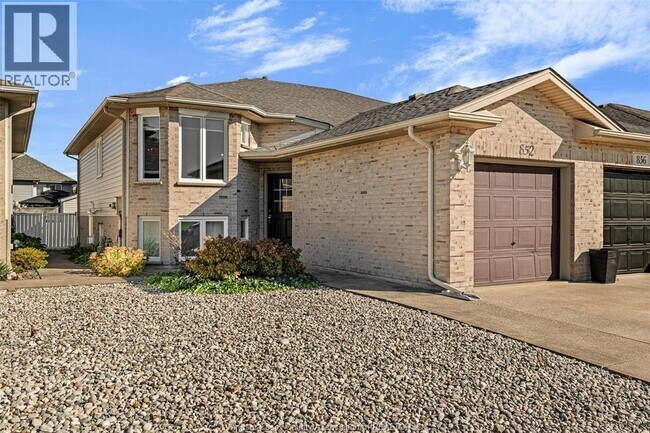 Building Photo - 852 Michael Dr