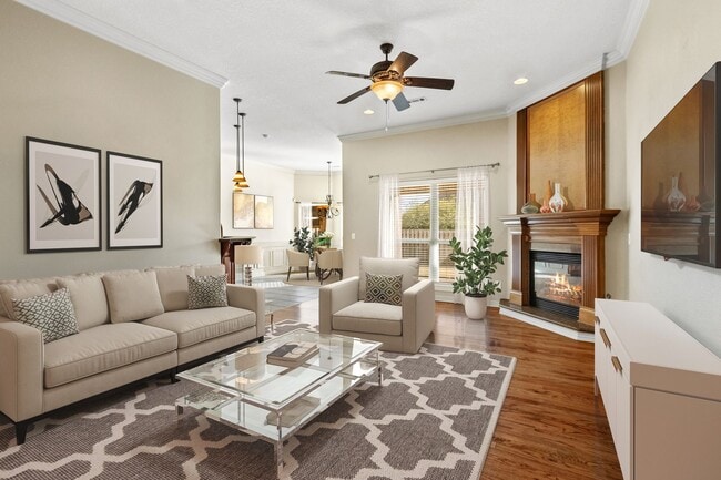 Building Photo - Wonderful home centrally located in Centerton with SOLAR - cut your electric bill down tremendously!