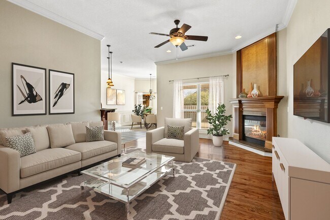 Foto del edificio - Wonderful home centrally located in Centerton with SOLAR - cut your electric bill down tremendously!