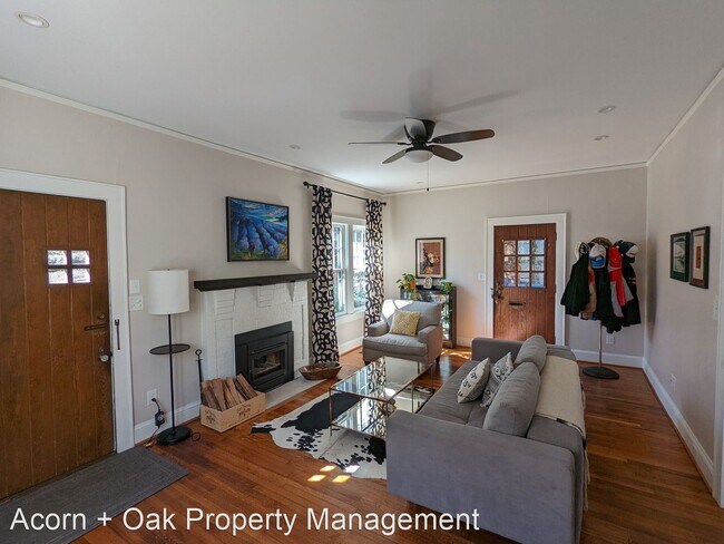 Building Photo - 3 br, 2.5 bath House - 218 Dacian Ave
