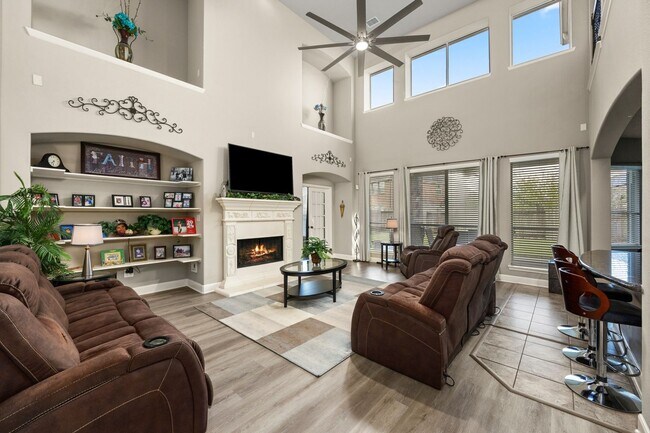 Foto del edificio - Stunning 6BR House in Houston