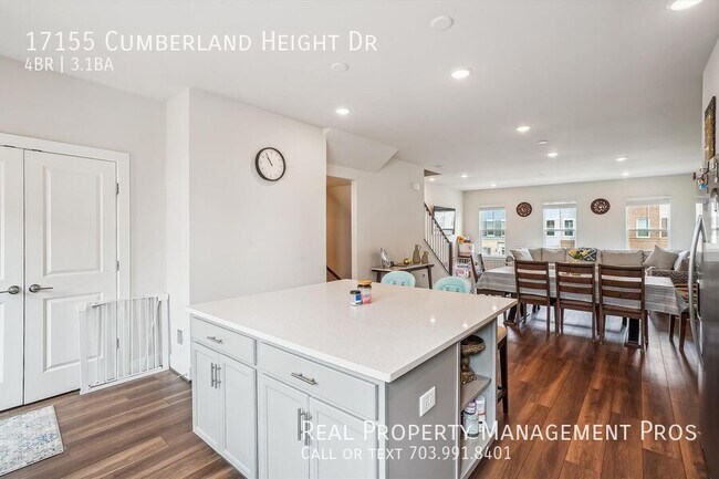 Building Photo - 17155 Cumberland Height Dr