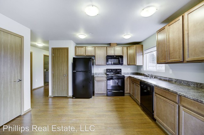 Building Photo - 12300 Ambaum Blvd SW