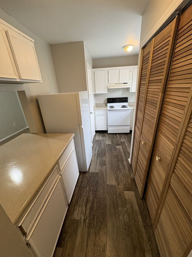 Foto del edificio - 1st floor 2 bedroom 2 bathroom