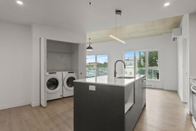 Building Photo - Le Celtis