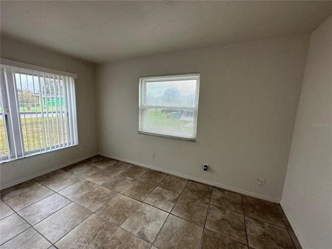 Building Photo - 5005 Polaris St