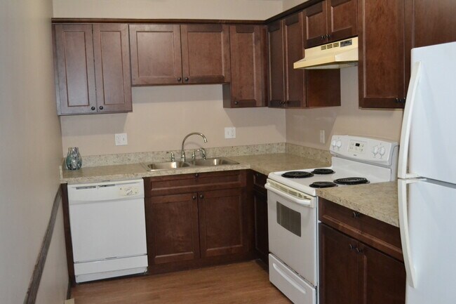kitchen - 118 Elm St