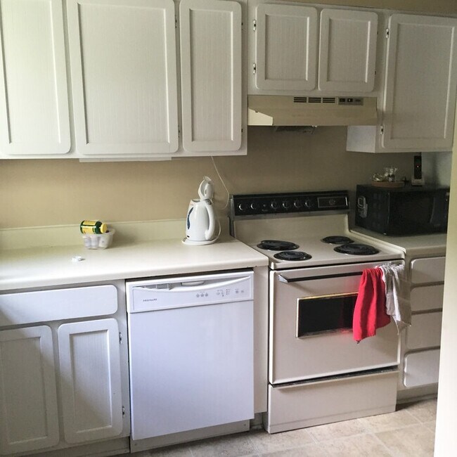 Foto del edificio - 104 Cedarwood Ln