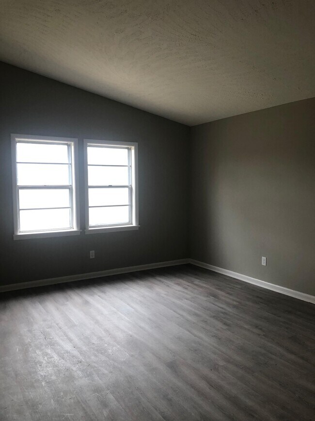 Foto del edificio - 811 Bellevue St