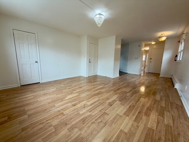 Foto del edificio - 215 Seaview Ave