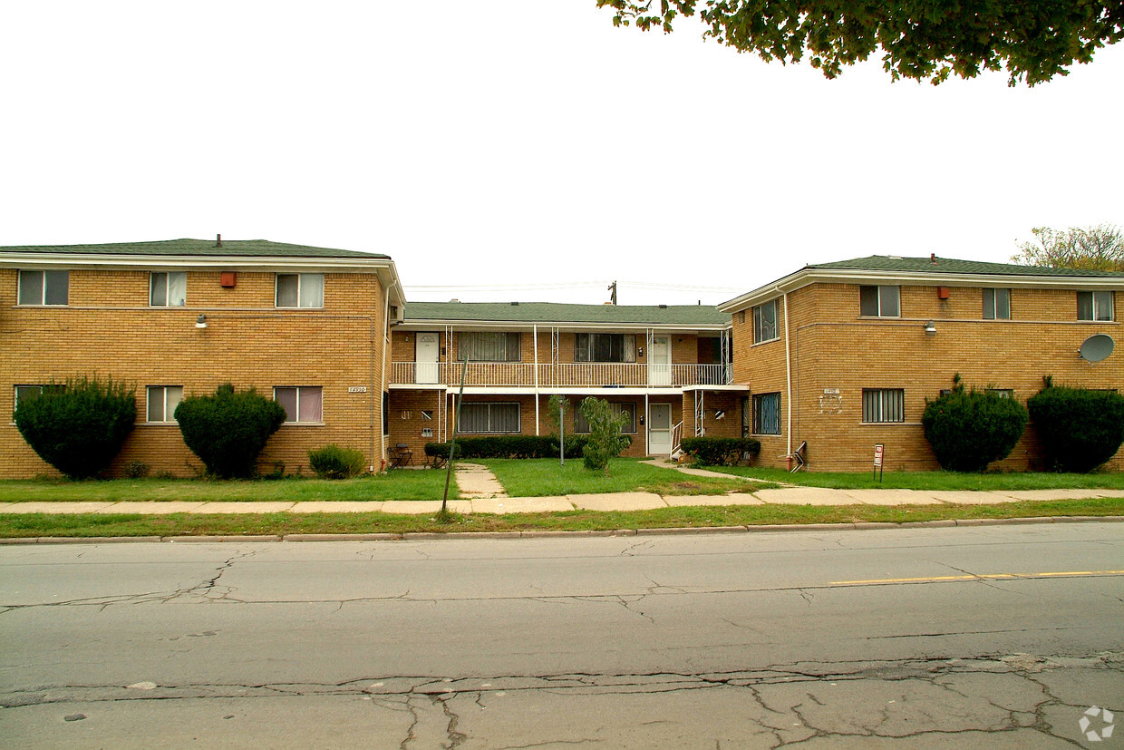 Building Photo - 14900 Tireman St