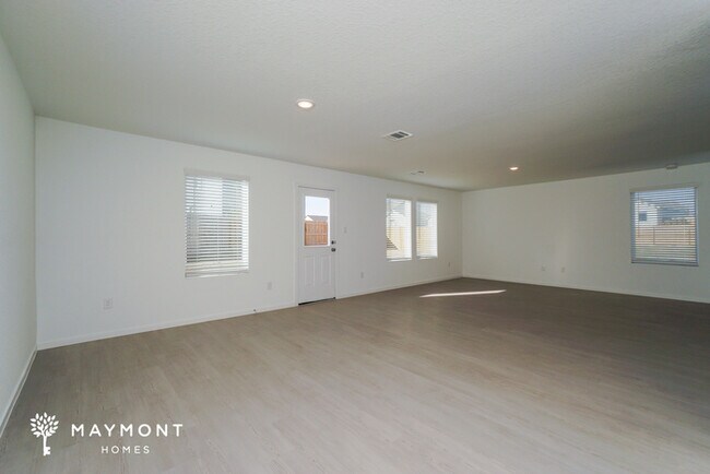 Foto del edificio - 14630 Kayden Rdge