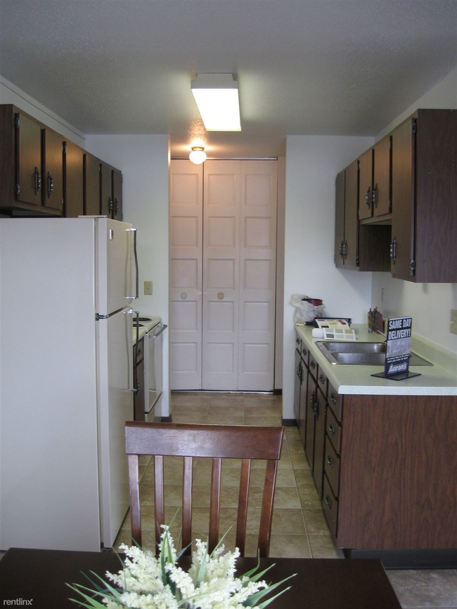 Foto del edificio - 2 br, 1 bath Apartment - 1014 16th St NE