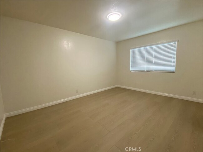 Foto del edificio - 225 N Dalton Ave
