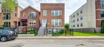 Building Photo - 4241 S Langley Ave