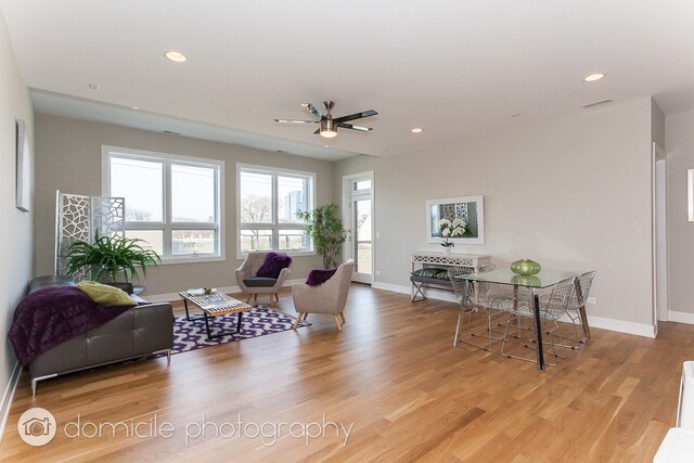 Foto del edificio - 1317 N Larrabee St