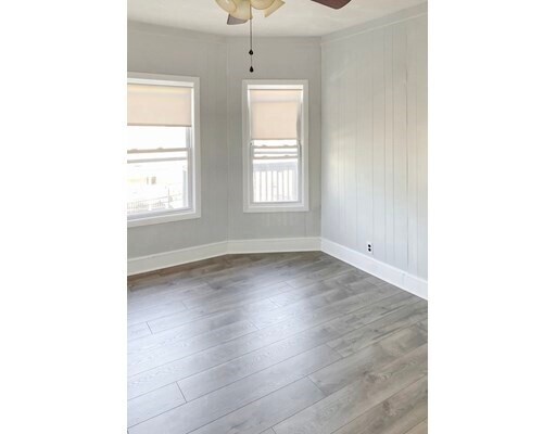 Foto del edificio - 18 Dowse St