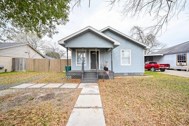 Foto del edificio - 314 W Hart Ave