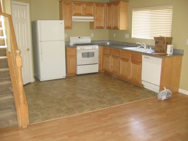 Building Photo - 7304 Camden Pine Ave