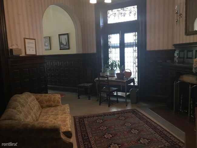 Foto del edificio - 1206 N Calvert St