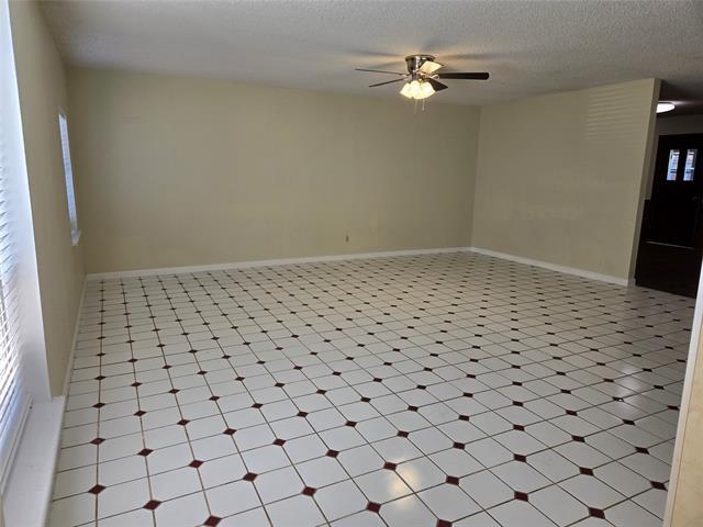 Foto del edificio - 4305 Hanover Dr