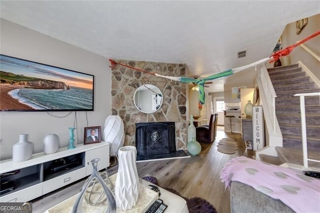 Foto del edificio - 6638 Witherington Ct NW