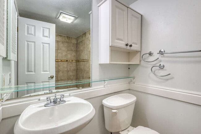 Foto del edificio - 1061 W Beaver Creek Blvd