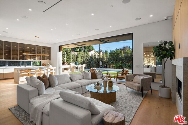 Foto del edificio - 14758 Morrison St