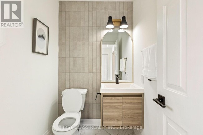 Building Photo - 679 Village Pkwy