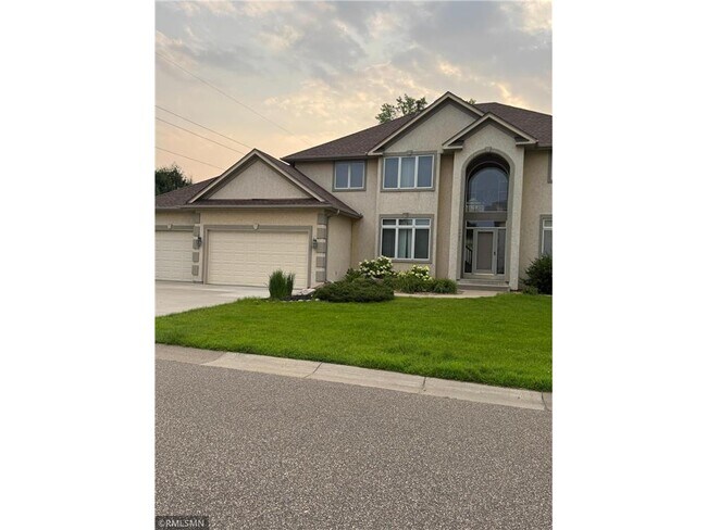 Foto del edificio - 3963 Garland Ln N