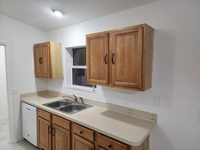 Foto del edificio - 7273 NW 80th Ct
