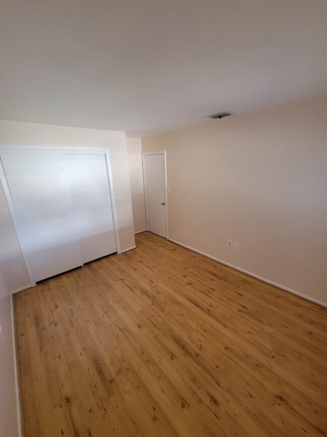 Photo - 5012 21st St W House