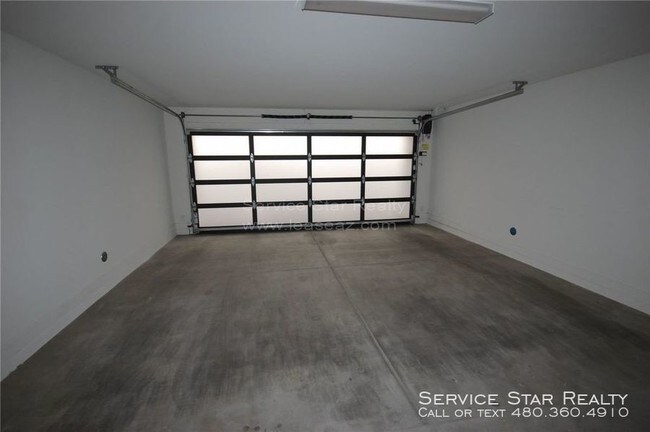 Foto del edificio - 325 E Coronado Rd