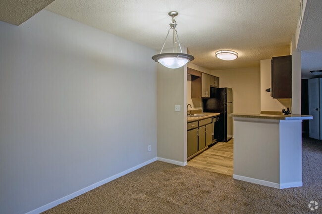 2BR,2BA - Legacy at Festival