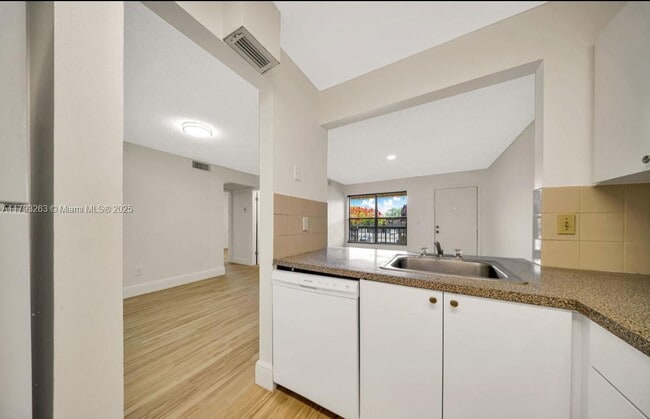Foto del edificio - 14863 SW 104th St
